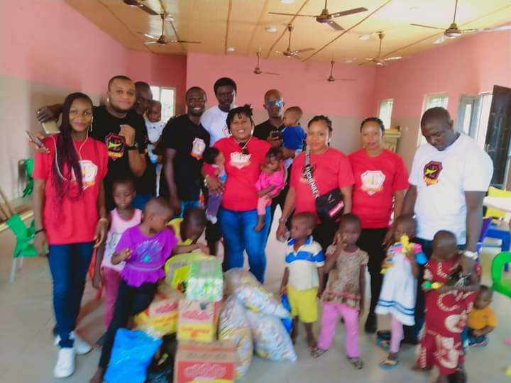 Community support group